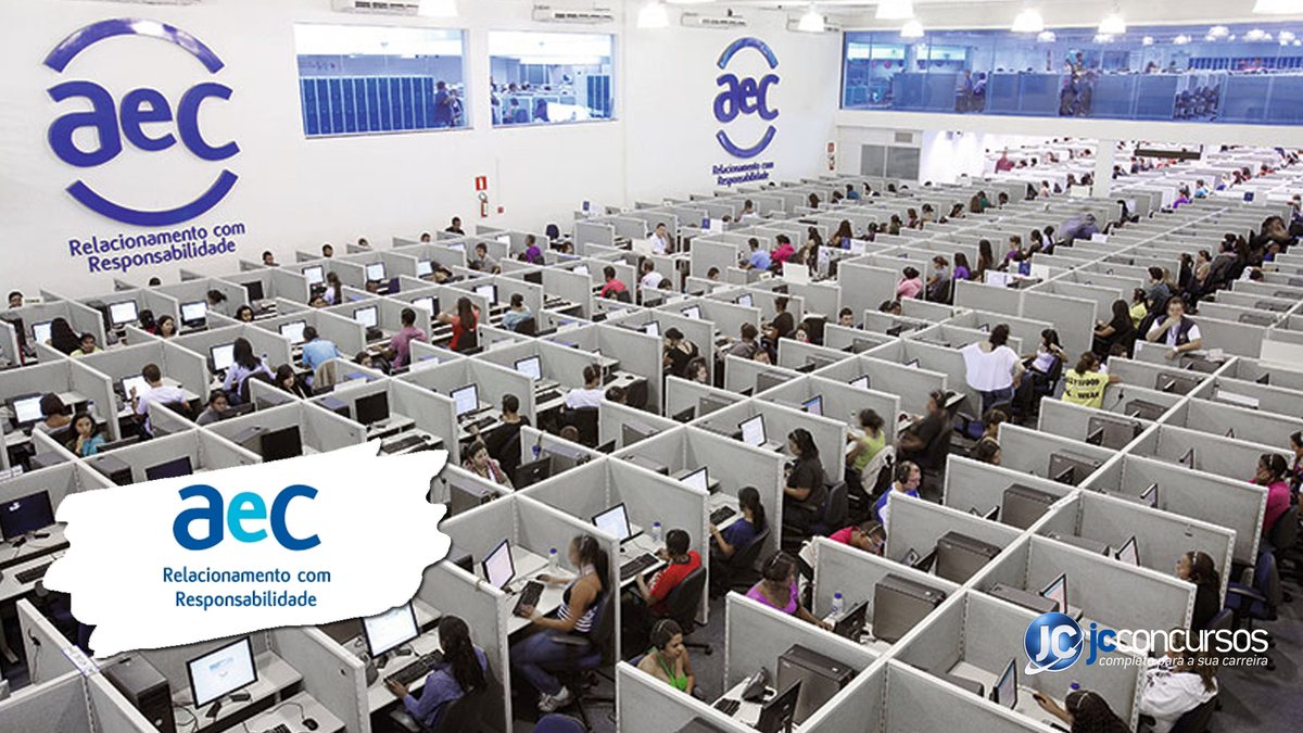 Funcionários da AeC Contact Center - Divulgação