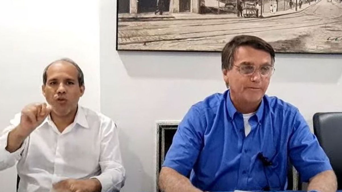 Auxílio Brasil: Bolsonaro garante em live recursos para pagamento de R$ 600 em 2023