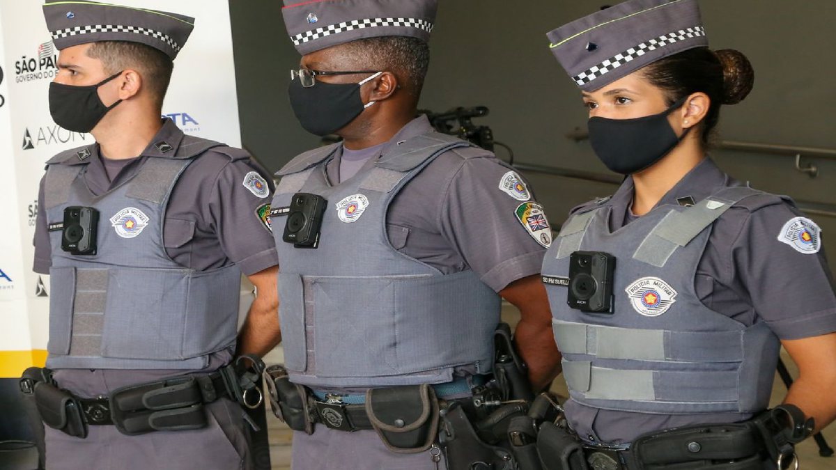 A instalação das câmeras nos uniformes da Polícia Militar estava prevista para segunda (16) - Agência Brasil