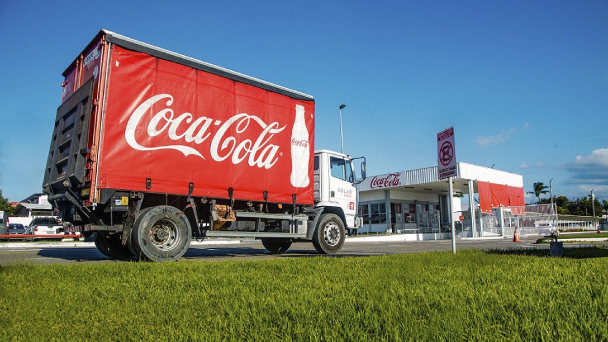 Processo seletivo na Coca-Cola FEMSA oferece mais de 700 vagas temporárias