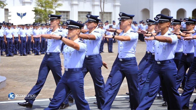 Concurso da Aeronáutica: alunos durante solenidade na Epcar - Foto: Divulgação