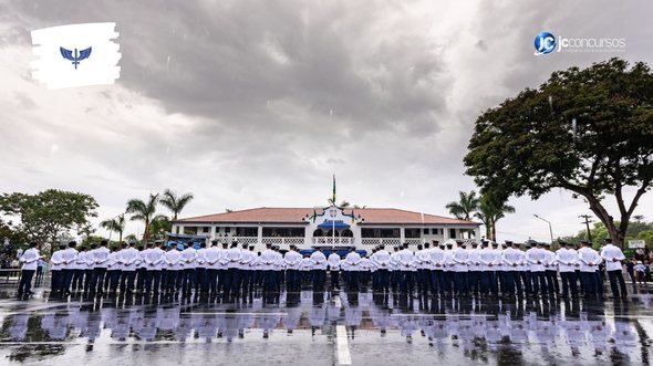 Concurso da Aeronáutica: alunos do CFS durante solenidade na EEAR - Foto: Divulgação