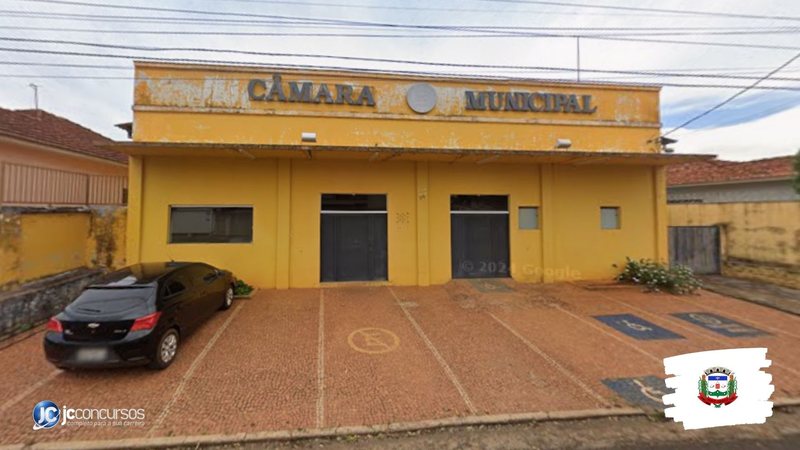 Concurso da Câmara de Monte Carmelo: sede do Legislativo - Foto: Google Street View