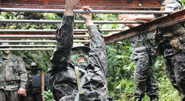 Alistamento militar:  recruta da Escola de Sargentos das Armas durante treinamento - Divulgação