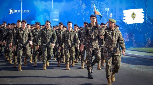 Concurso do Exército: militares durante solenidade no pátio do IME - Foto: Divulgação
