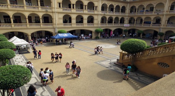 Concurso do IFSP:  estudantes circulam pelo pátio do Câmpus São Paulo - Divulgação