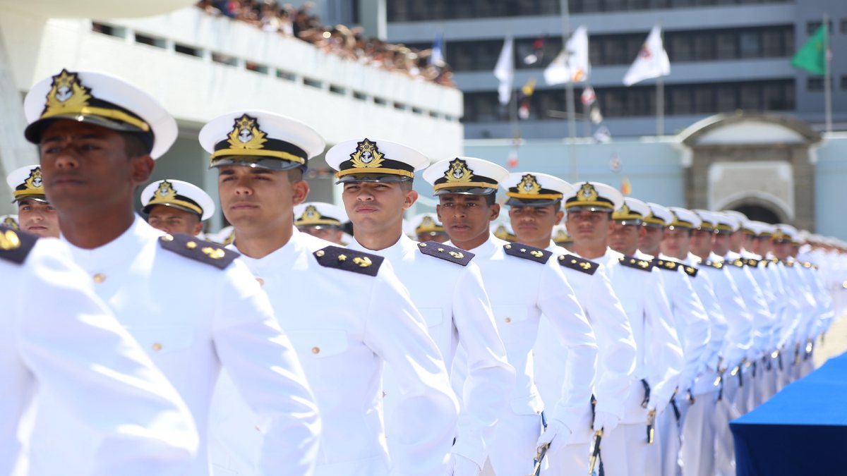 Concursos na Marinha oferecem mais 1 mil vagas, com salários de até R$ 9 mil