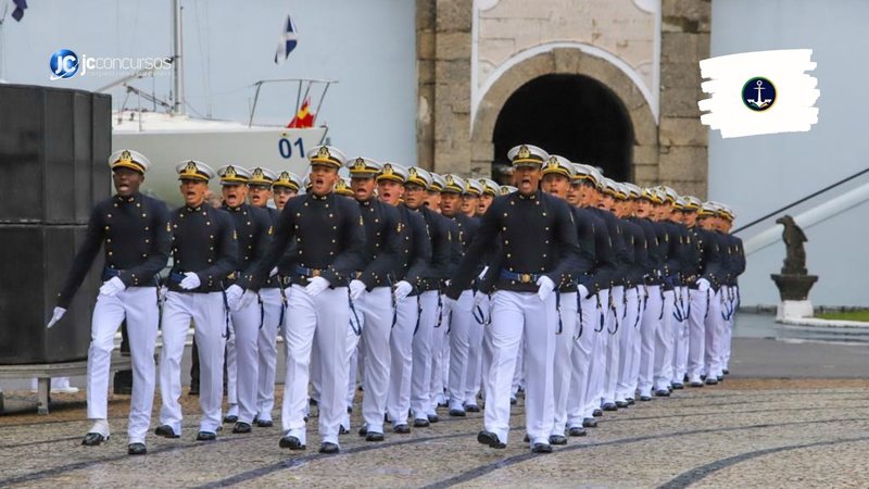 Concurso da Marinha: militares durante cerimônia na Escola Naval - Foto: Igor Soares/Ministério da Defesa