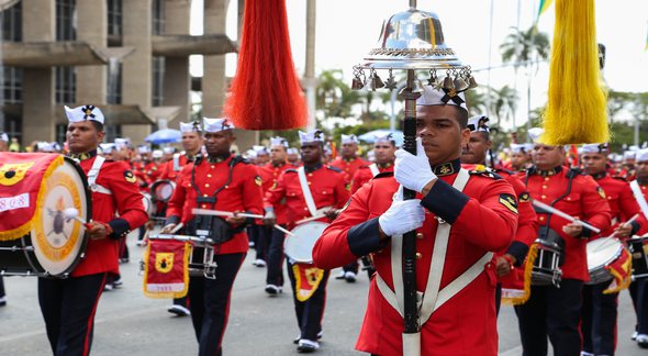 Concurso da Marinha: músicos do Corpo de Fuzileiros Navais durante apresentação - Divulgação