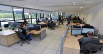 Concurso da PC MG: servidores trabalham em escritório da Central Estadual do Plantão Digital - Cristiano Machado/Imprensa MG