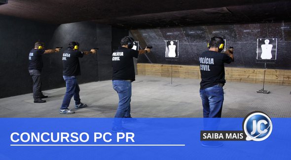 Concurso PC PR: policiais durante treinamento de tiro - Fábio Dias/PC PR