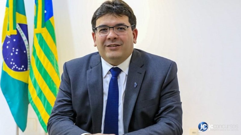 Concursos no Piauí: governador Rafael Fonteles