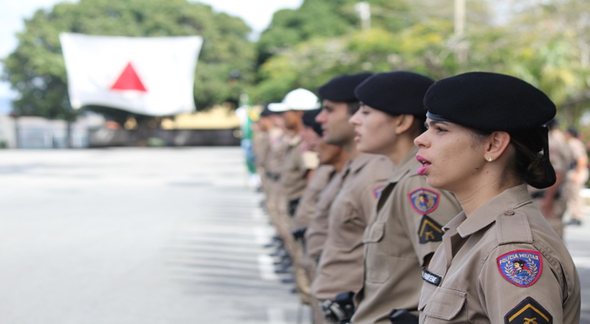 Concurso PM MG: soldados perfilados - Divulgação