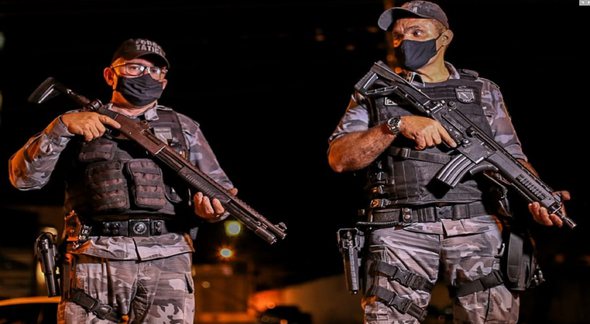 Concurso PM PI: dois soldados armados durante patrulhamento - Divulgação