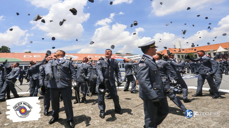 Concurso da PM SP: alunos-oficiais celebram formatura na Academia do Barro Branco