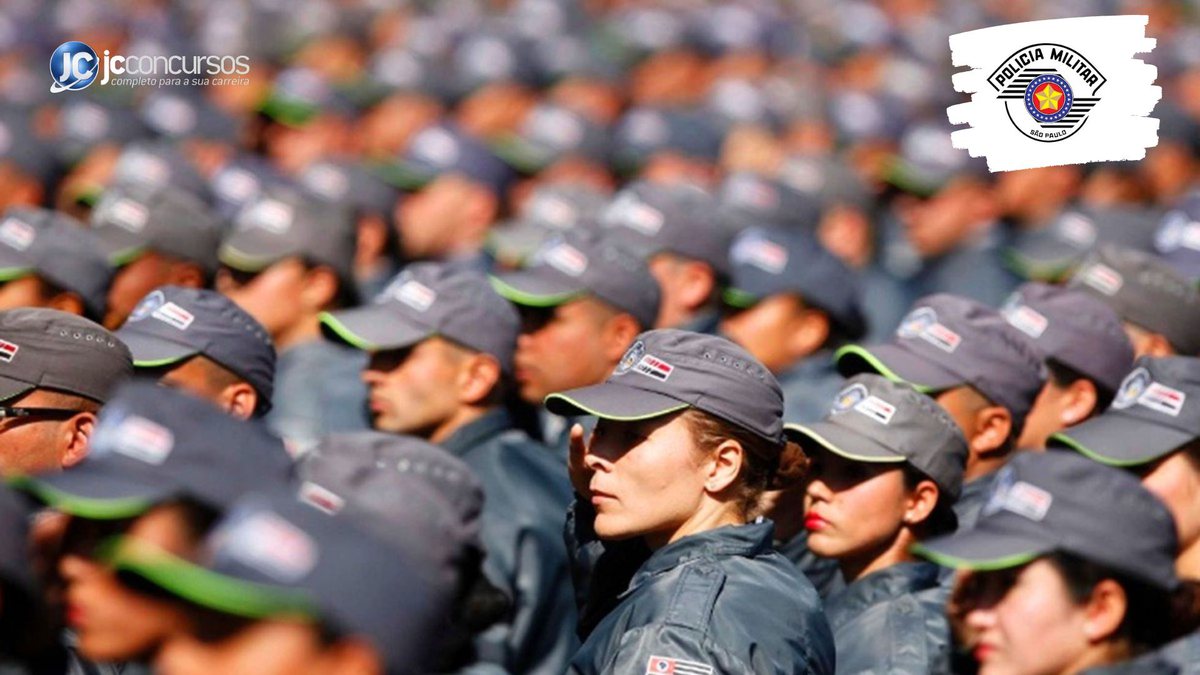 Concurso da PM SP: dezenas de soldados perfilados durante cerimônia de formatura