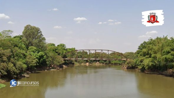 Processo seletivo da Prefeitura de Guatapará: ponte metálica de Guatapará, construída em 1901 - Google Street View