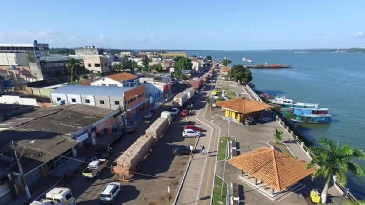 Processo Seletivo Prefeitura de Itaituba: cidade do Pará vista do alto
