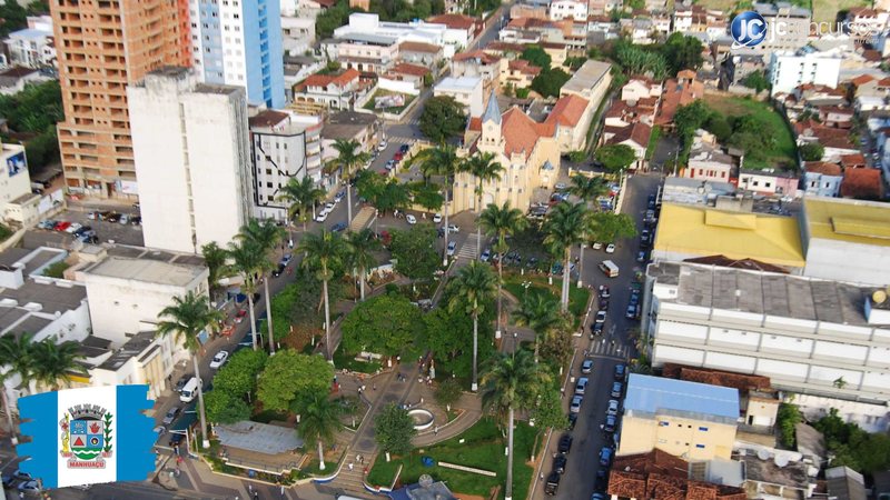 Concurso da Prefeitura de Manhuaçu MG: vista aérea da cidade - Divulgação