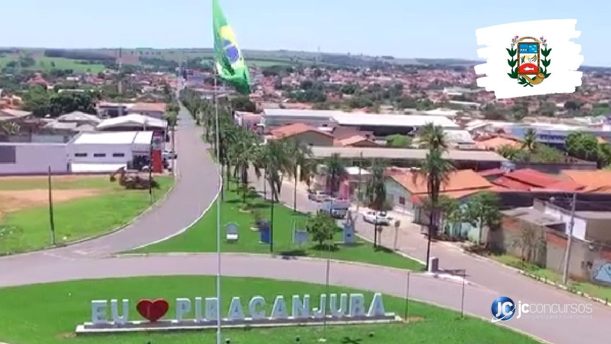 Concurso da Prefeitura de Piracanjuba: vista aérea de letreiro temático com o nome da cidade