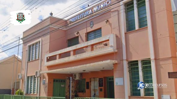 Concurso de Santa Cruz das Palmeiras SP: sede do Executivo - Google Street View