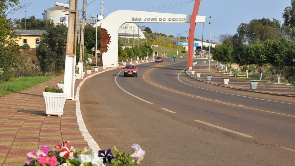 Concurso Prefeitura de São José do Cedro: portal de entrada do município