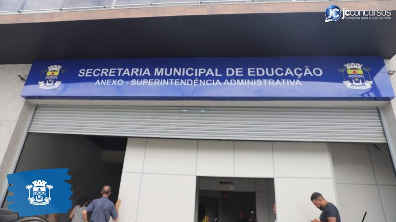 Concurso da Prefeitura de Ribeirão das Neves MG: fachada do anexo administrativo da Secretaria Municipal de Educação