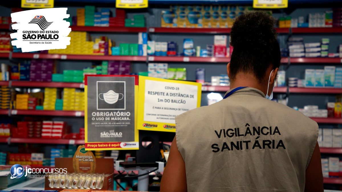 Concurso da SES SP: agente da Vigilância Sanitária durante fiscalização - Foto: Orlando Junior/Prefeitura de Franco da Rocha