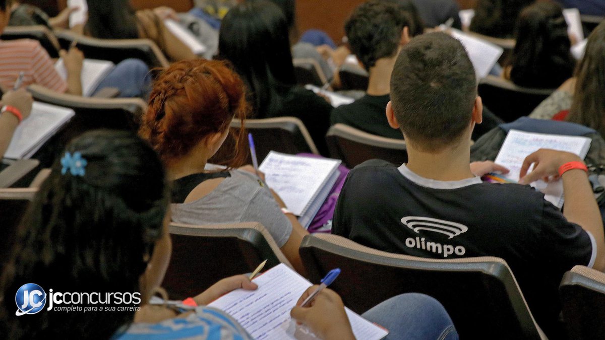 Estudantes realizam provas - Agência Brasil - Enem 2022