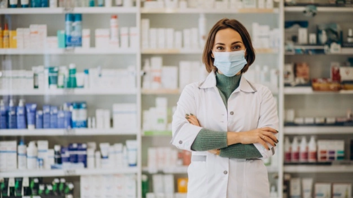 Dia do farmacêutico: Confira 5 concursos abertos da profissão, com salários de até R$ 7,2 mil