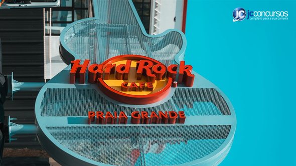 Guitarra do Hard Rock Café na Praia Grande (SP)