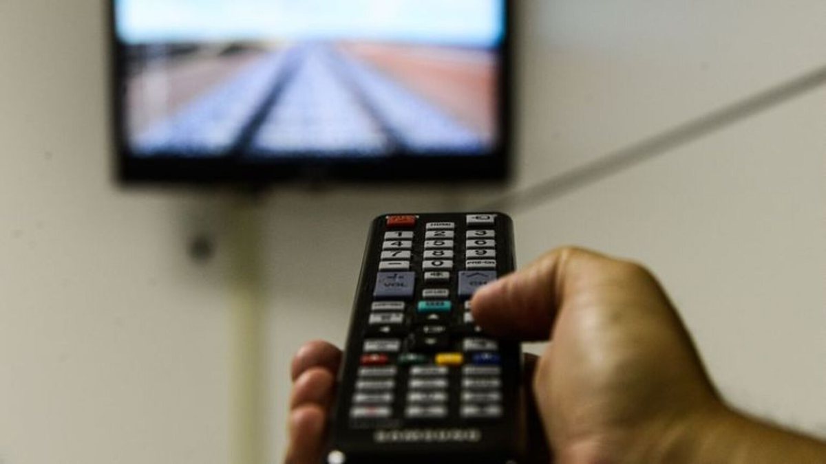A entrega de kits  para substituir TVs parabólicas pode acelerar a implantação da tecnologia 5G no país - Agência Brasil