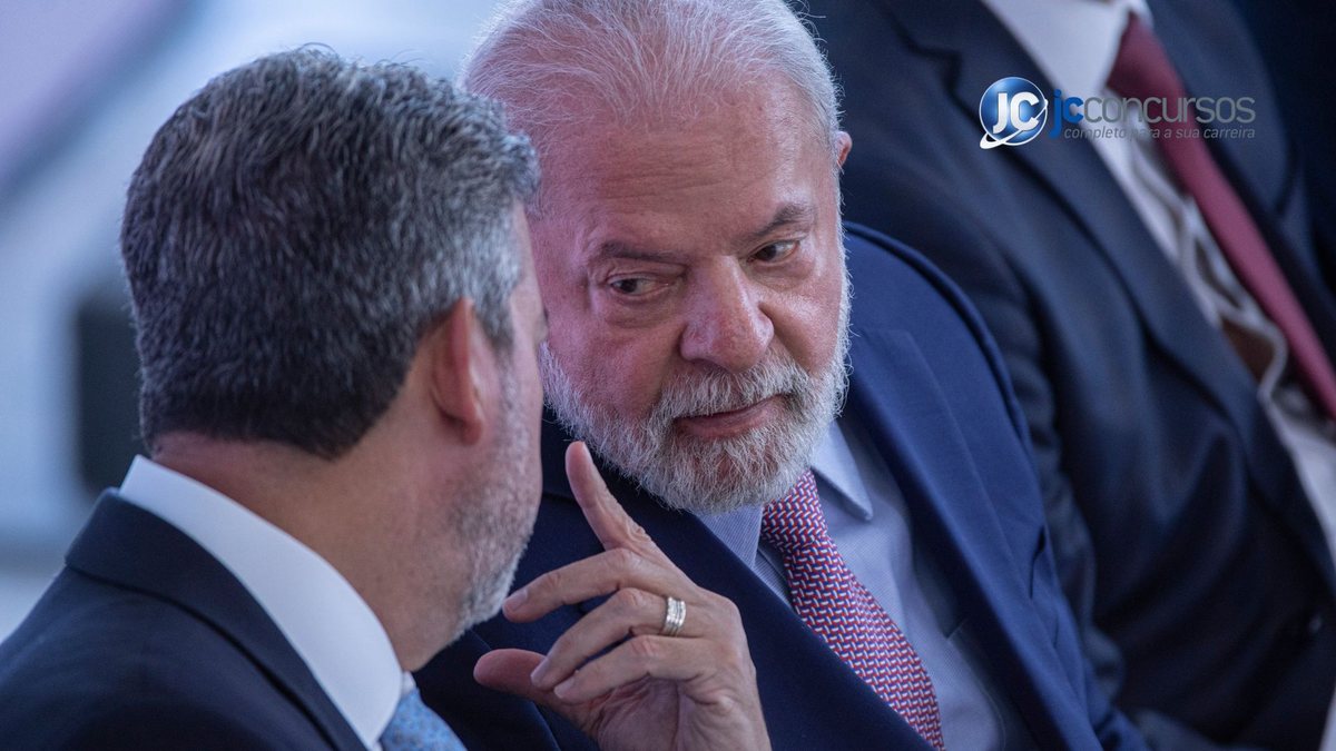 Arthur Lira conversa com o presidente Lula - Agência Brasil/Arquivo