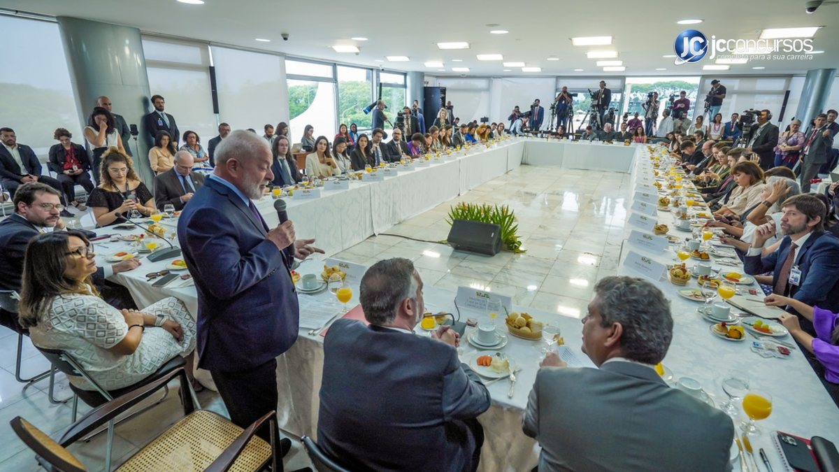 Governo enviou várias MPs e projetos de lei destinados a reduzir benefícios fiscais e aumentar a arrecadação - Agência Brasil