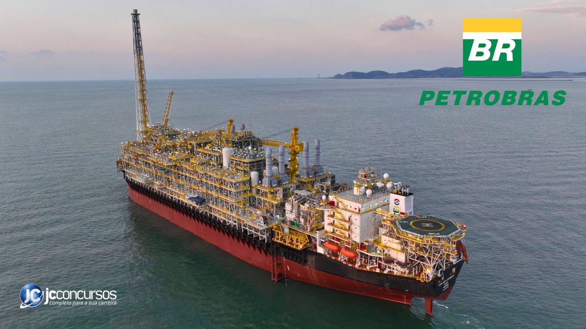 Concurso da Petrobras: vista aérea de navio-plataforma - Divulgação