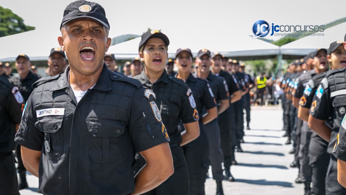 Tropa de policiais militares do RJ