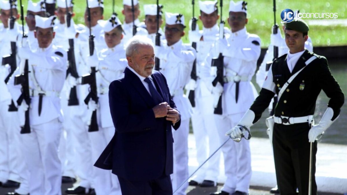 Lula diz que não confia o suficiente em alguns militares para tê-los ao seu redor - Agência Brasil