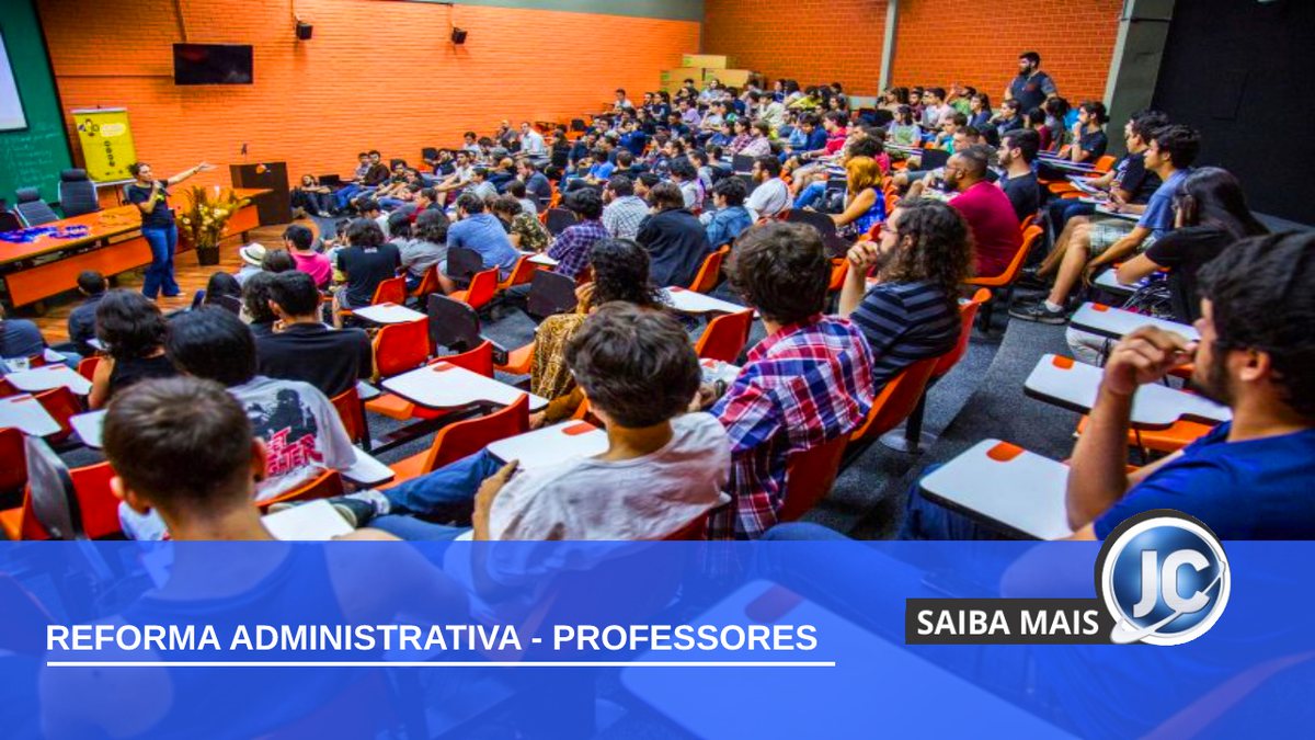 Professor em sala de aula na UnB (Universidade de Brasília) - Beto Monteiro/UnB