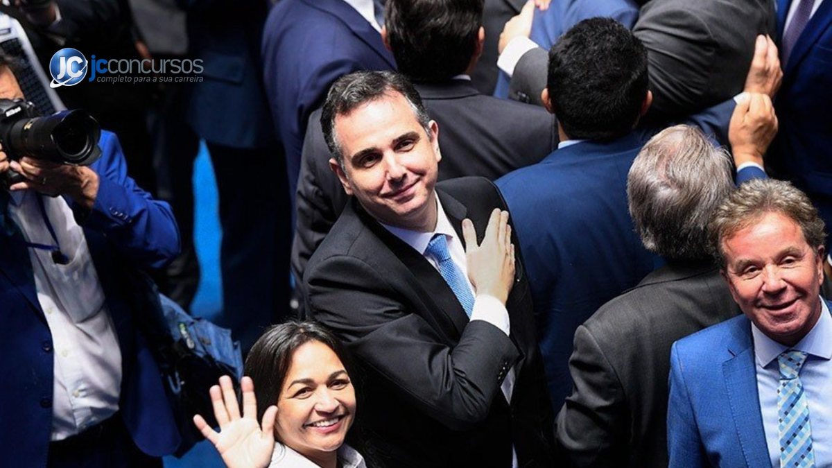 Rodrigo Pacheco (PSD-MG) é reeleito para presidência do Senado - Agência Senado