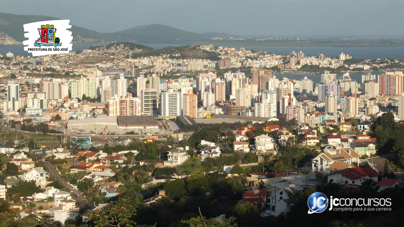 CONCURSO Prefeitura de São José (SC): edital publicado com 300 vagas para Auxiliar de Educação Especial