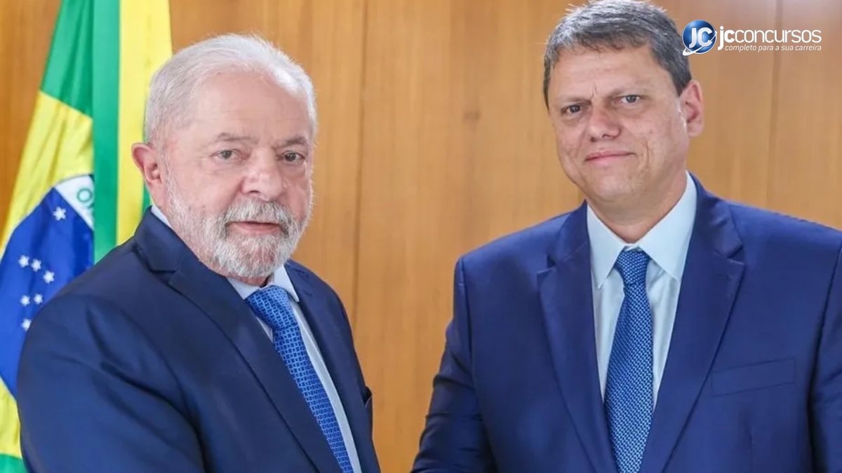 Tarcísio assinou um acordo de cooperação e compartilhou o palco com Lula - Ricardo Stuckert