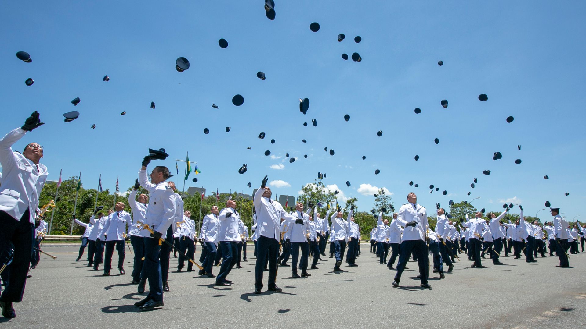 Alunos do Ciaar celebram formatura