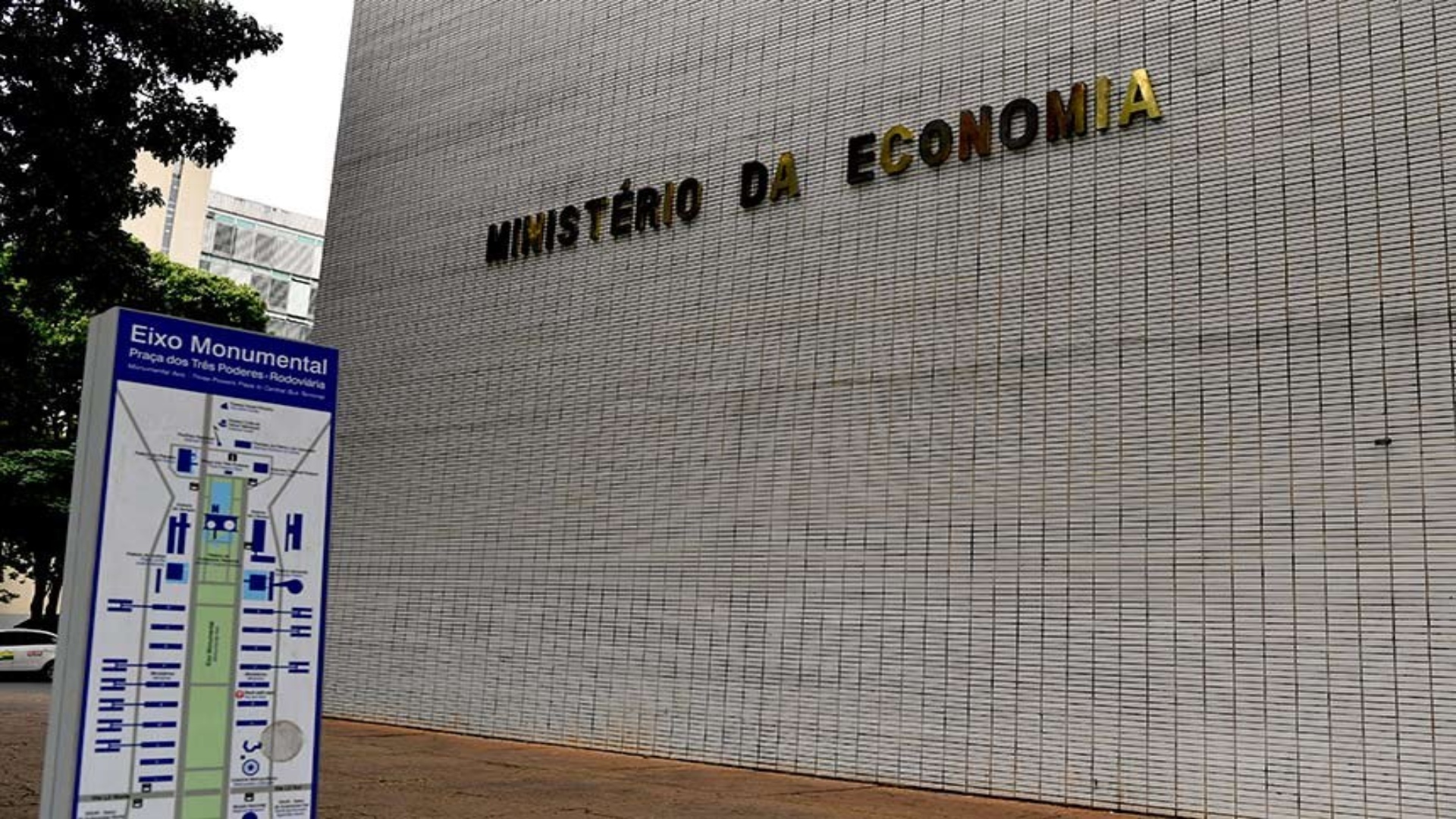 Novo programa de crédito do governo garante R$ 100 bi para pequenas e médias  empresas