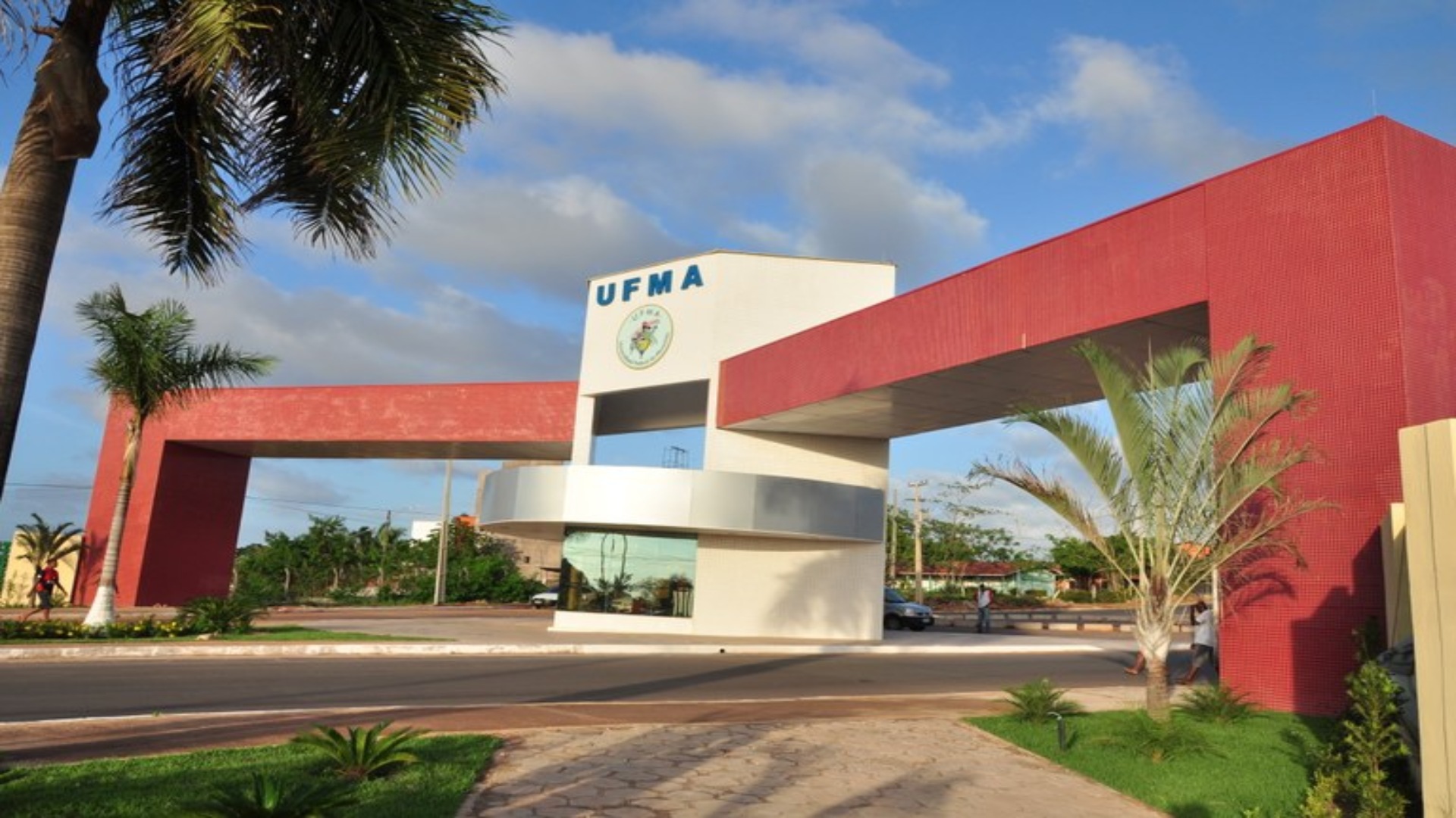 Estudantes da UFMA – Campus Imperatriz em GREVE