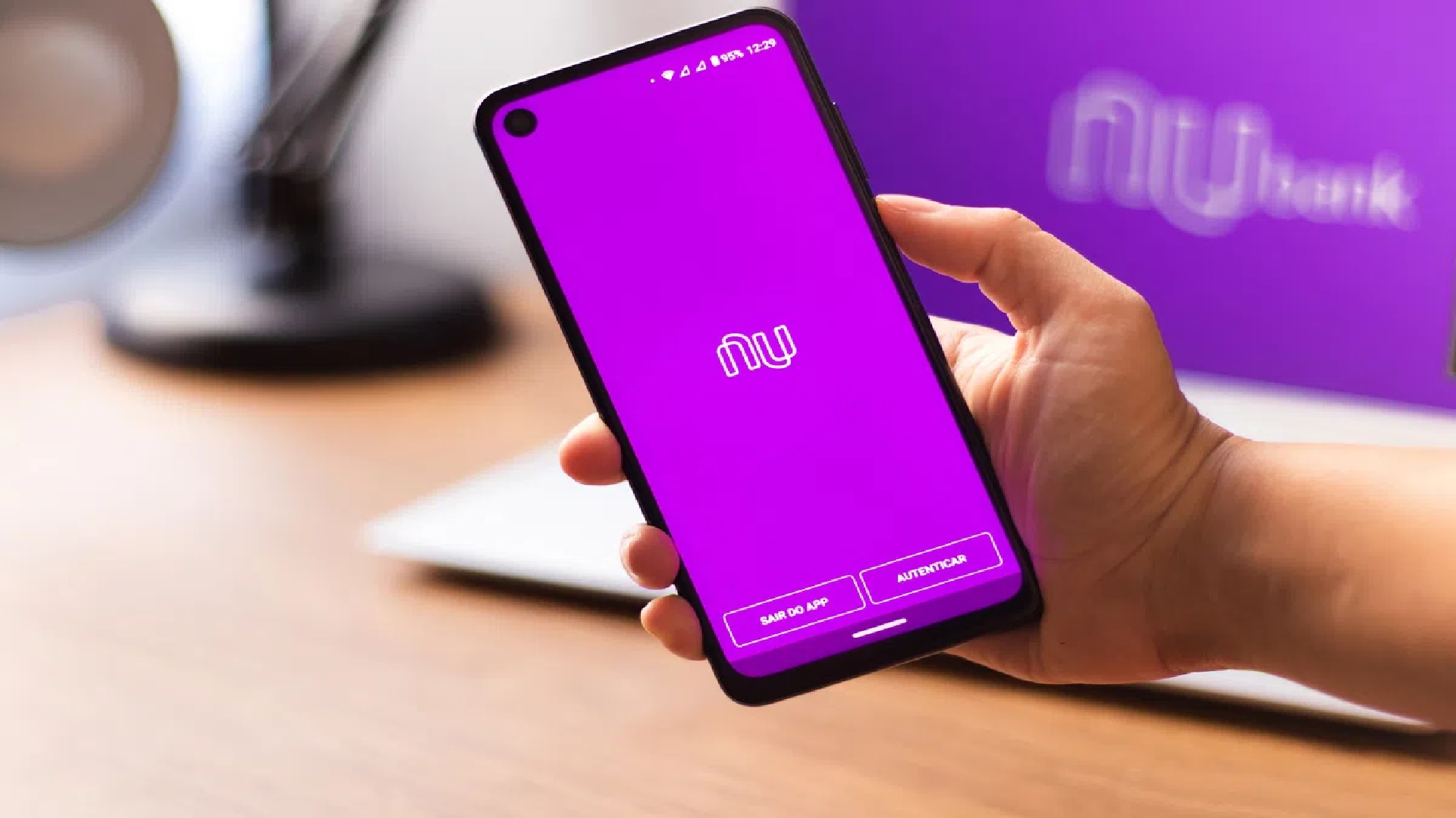 Como colocar crédito no celular pelo app do Nubank