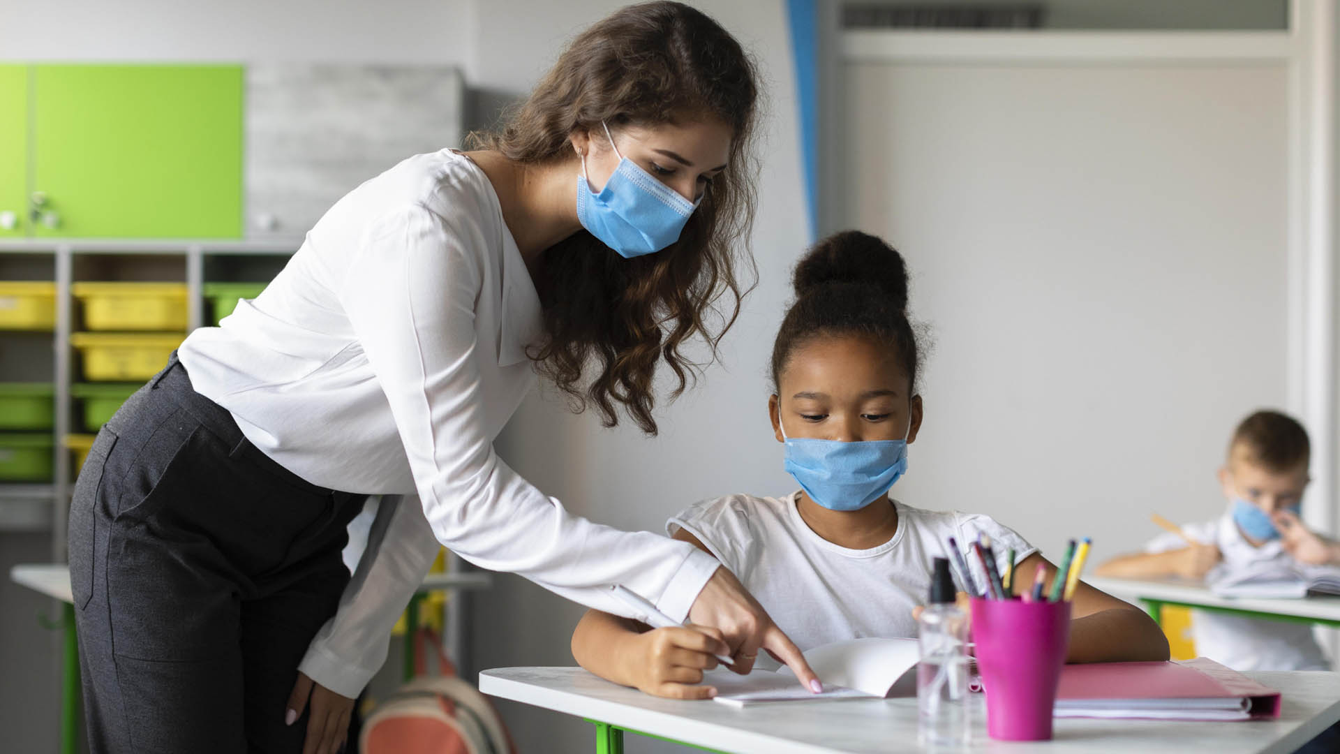 SME/SP abre inscrições para CONTRATAÇÃO de Professores de Ensino  Fundamental II e Médio